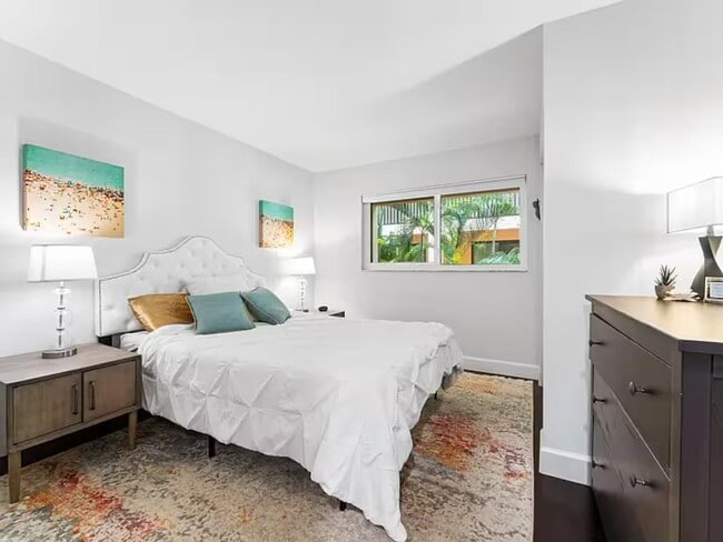 Building Photo - 3700 S Osprey Ave