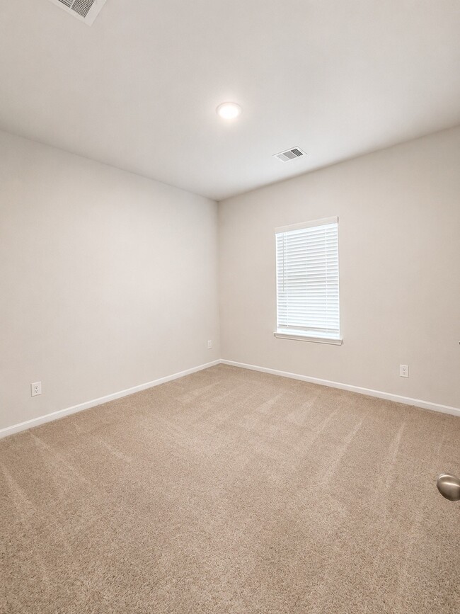 Building Photo - 8308 Bristlecone Pne Wy