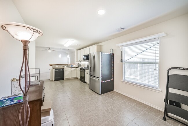 Building Photo - 1609 Peach Dale Ct