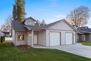Building Photo - 408 W Davidson Ave
