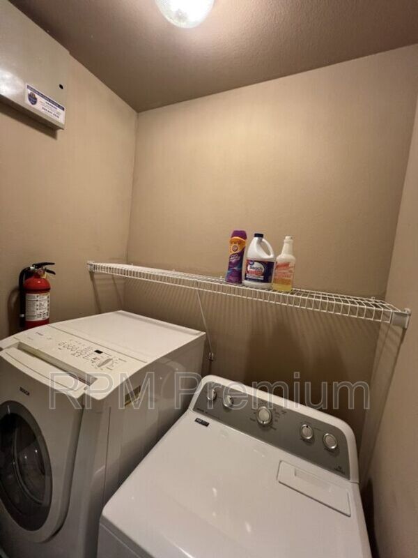 Building Photo - 4000 Mchugh Rd