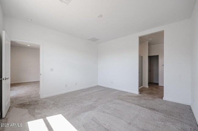 Building Photo - 4355 W Allen St