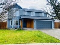 Building Photo - 812 Lark Dr