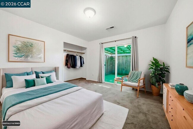 Building Photo - 1930 Sunshine Dr