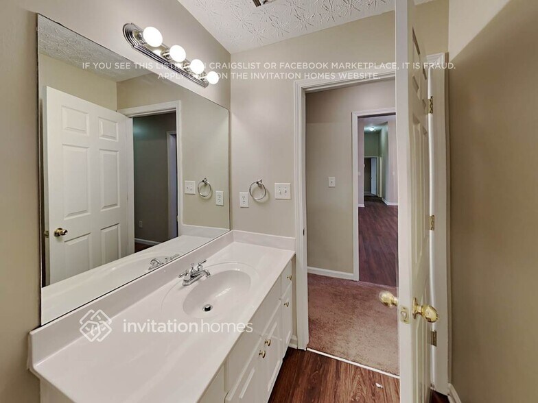 Building Photo - 206 Vernon Walk