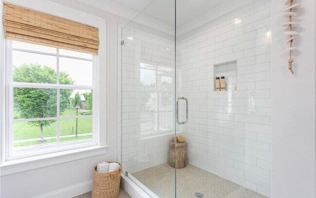 Building Photo - Modern 3-Bedroom, 3-Bath Home in Winston-Salem
