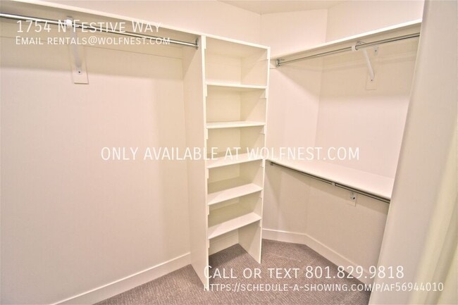 Building Photo - 1754 N Festive Wy