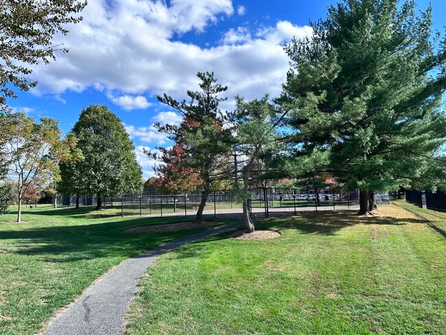 Primary Photo - 15101 Callohan Ct