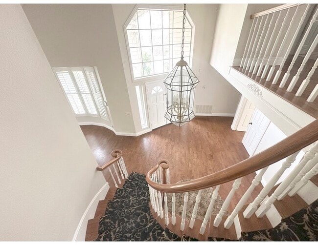 Building Photo - 19852 E Round Hill Ln