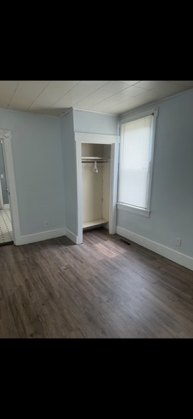 Bedroom - 859 Miller St