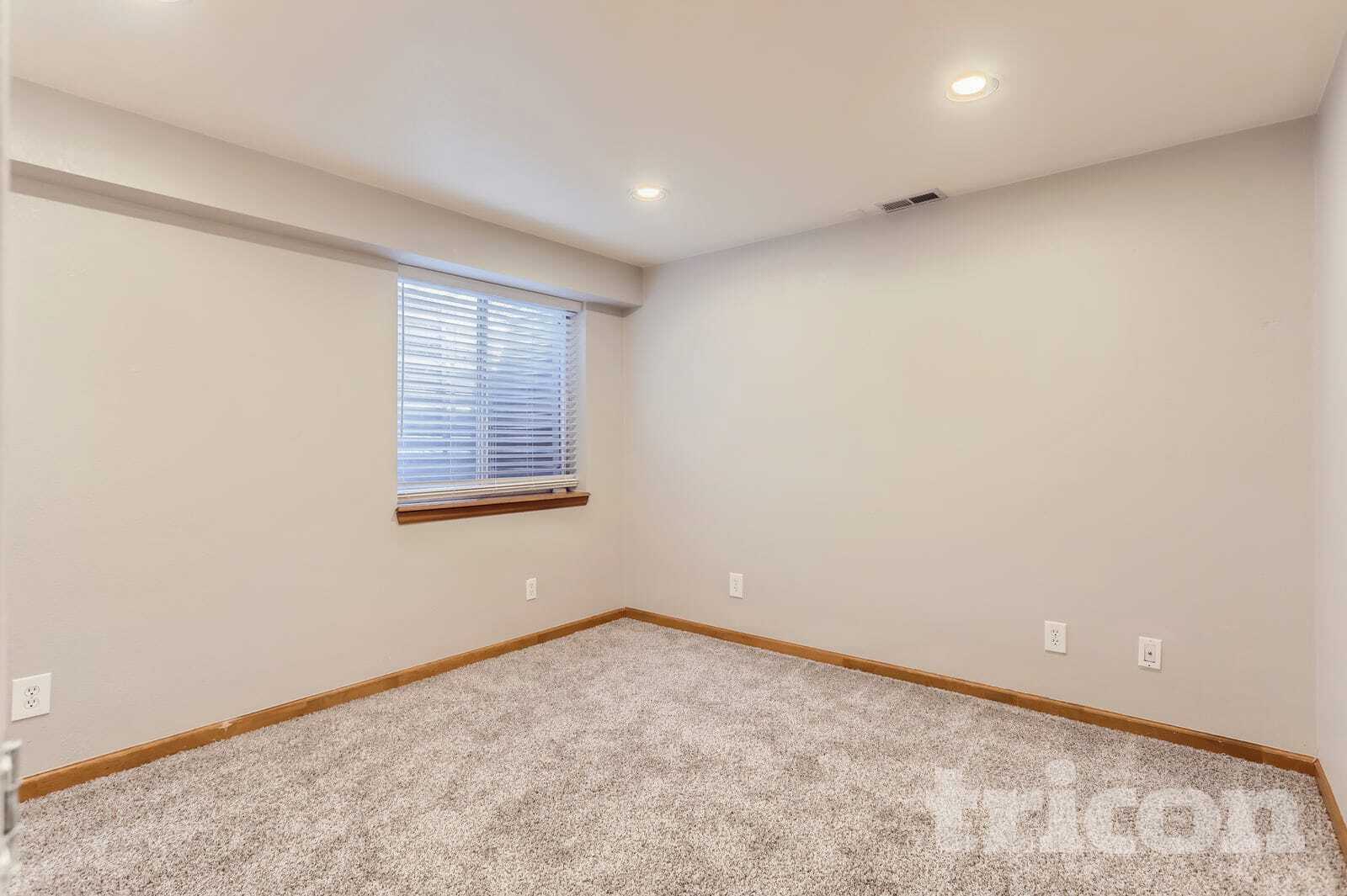 Building Photo - 8852 Clover Meadow Ln