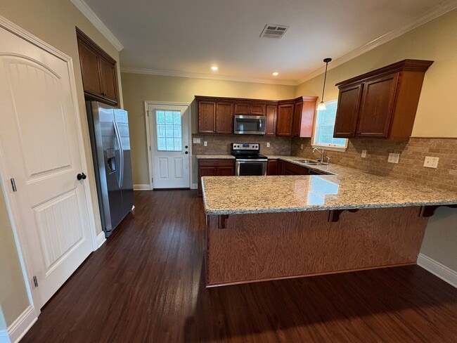 Building Photo - 4948 Common St