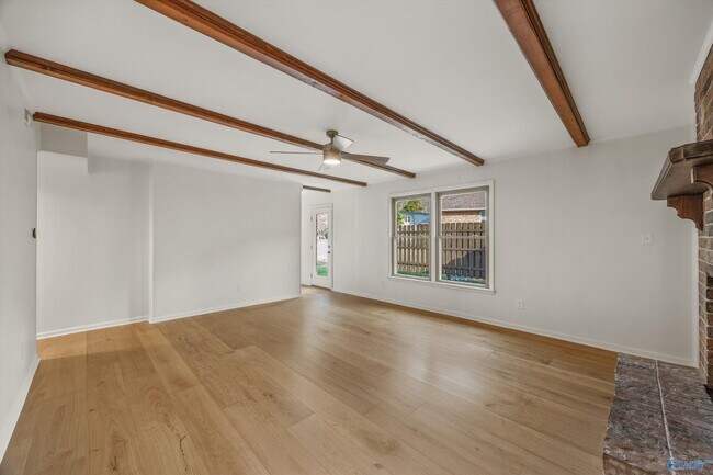 Building Photo - 8003 Brookfield Cir SE