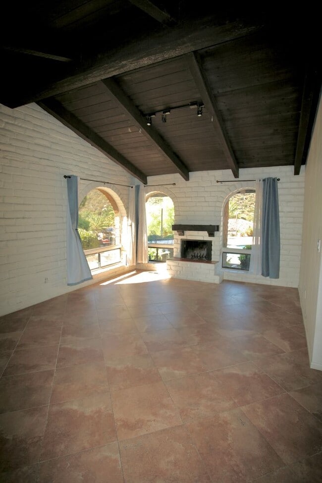Building Photo - Pala Verde Ranch 4br 3.5ba * On the Lake