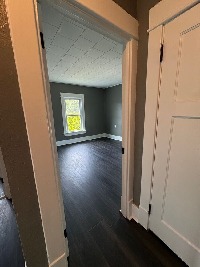 Building Photo - Rent to Own in Crestline Available Now