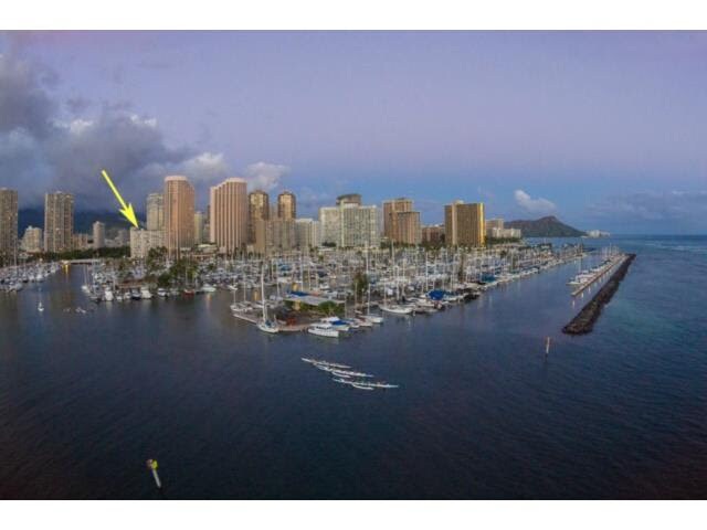 Building Photo - 1676 Ala Moana Blvd