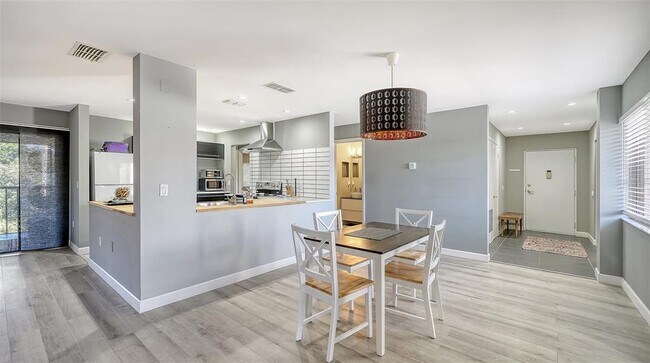 Building Photo - 2746 Orchid Oaks Dr