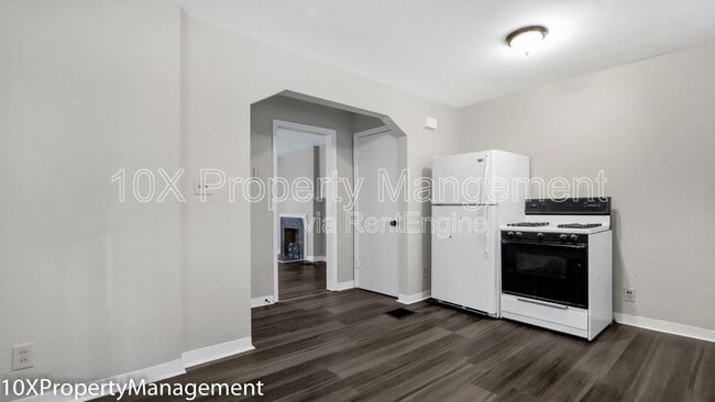 Building Photo - 2911 Sullivant Ave