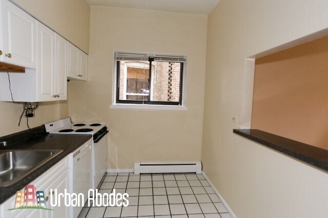 Building Photo - 1424 N Dearborn St