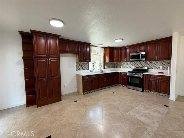 Building Photo - 1626 Kirby Ct