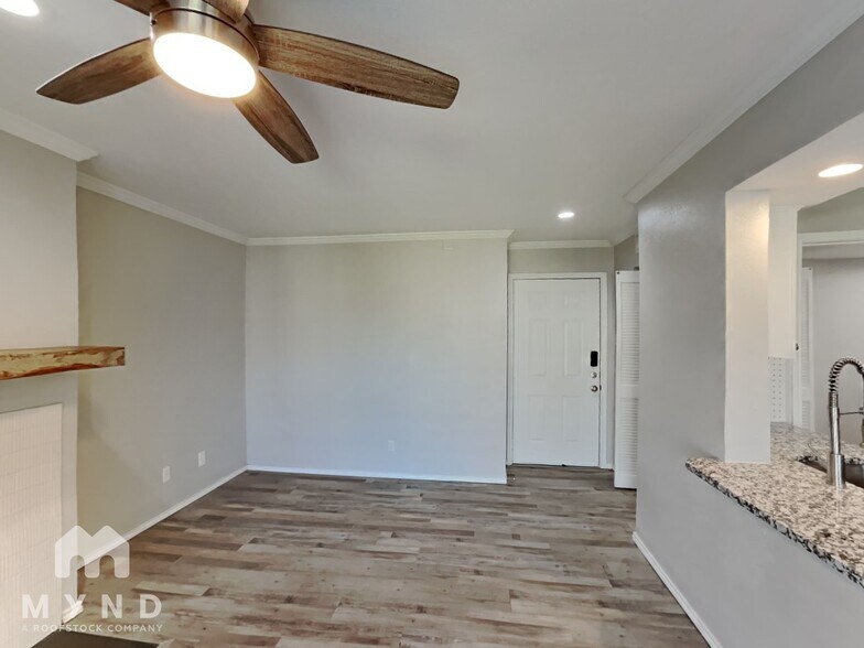 Building Photo - 5726 Marvin Loving Dr