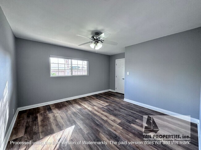 Building Photo - Gorgeous Huntington Beach Single Story Home!