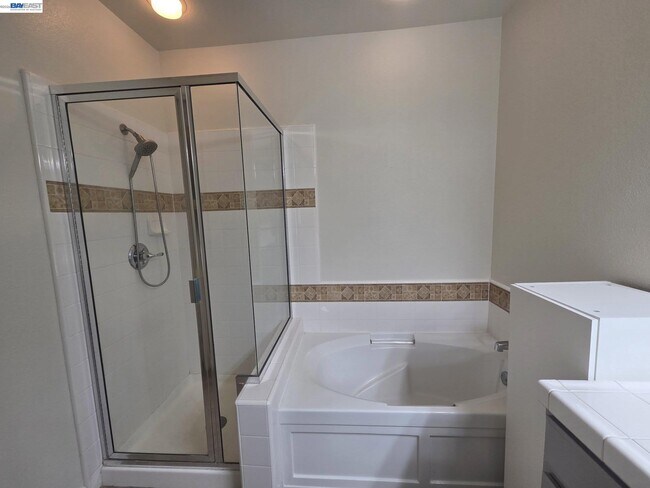 Building Photo - 3727 Whitworth Dr