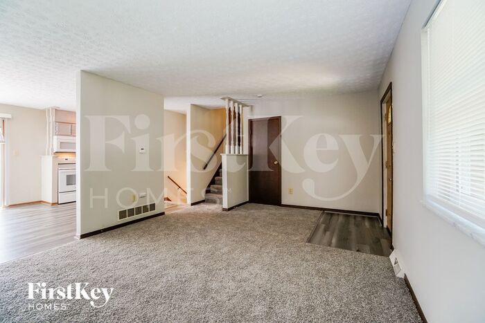 Building Photo - 627 Presidential Way