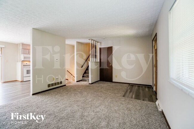 Building Photo - 627 Presidential Way