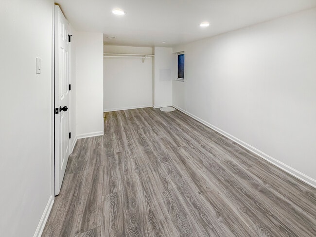 Building Photo - 213 Lafayette St