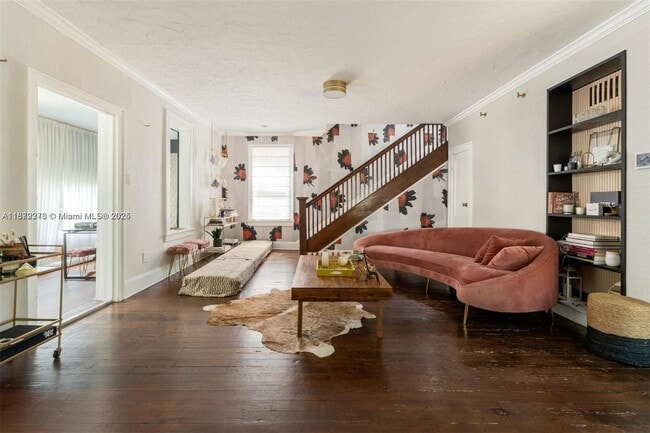 Building Photo - 177 NE 44th St