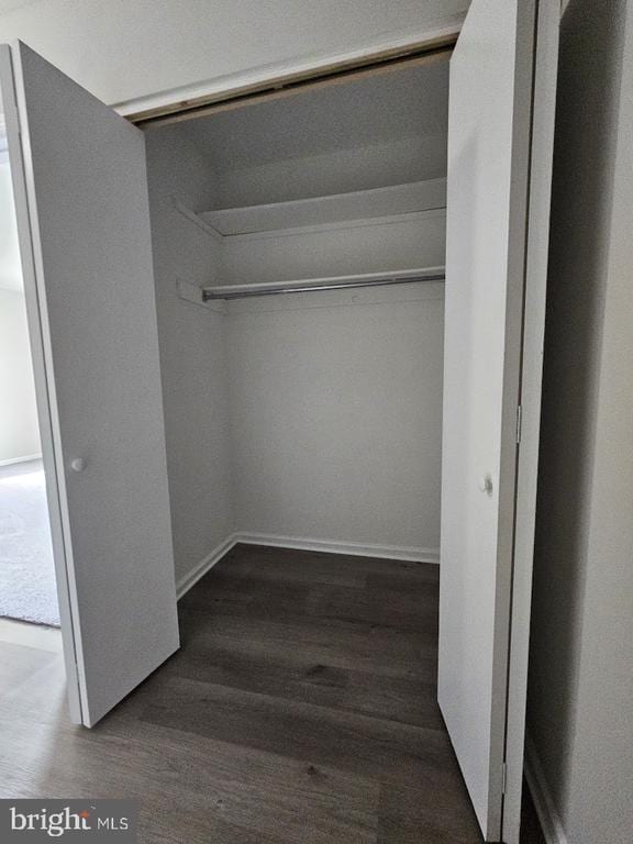 Building Photo - 33 Fieldstone Ct