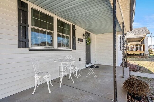 Building Photo - 415 N Pennsylvania St