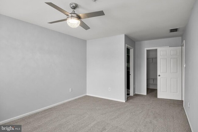 Building Photo - 1505 Beacon Hill Dr