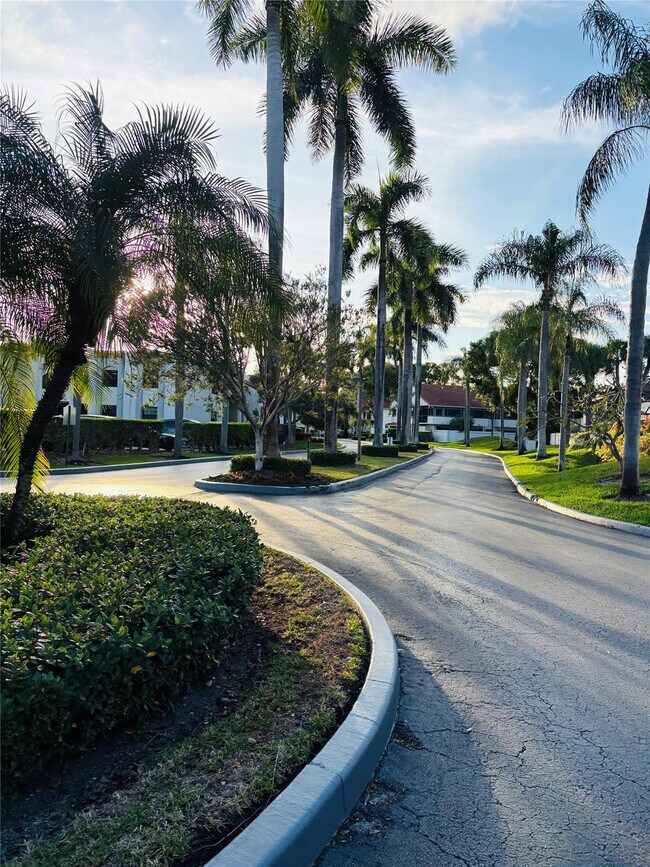 Building Photo - 3571 Magellan Cir