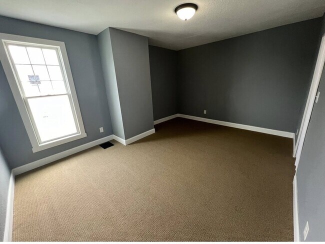 Building Photo - 431 Dryden Rd