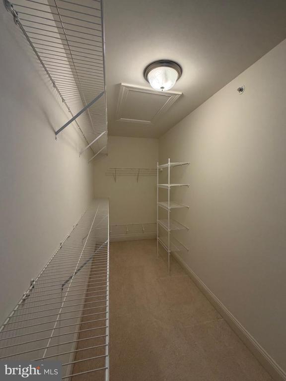 Building Photo - 105 Larrabee Wy