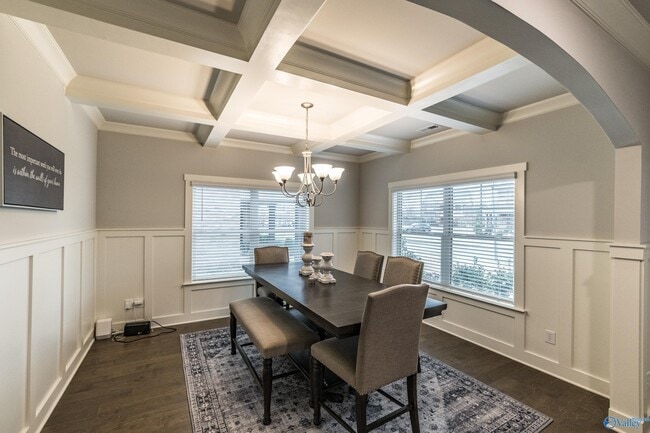 Building Photo - 6 Desert Oak Ct SW