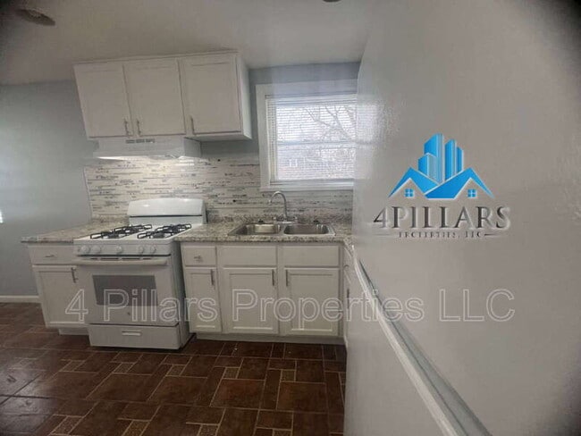 Building Photo - 5647 Sohl Ave