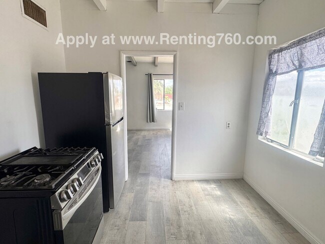 Building Photo - 6462 Palo Verde Ave
