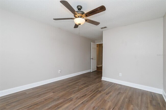 Building Photo - 12217 Hidden Brook Dr