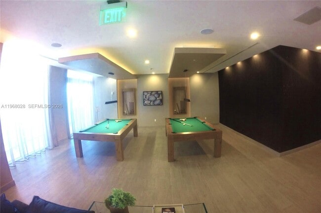 Building Photo - 488 NE 18th St