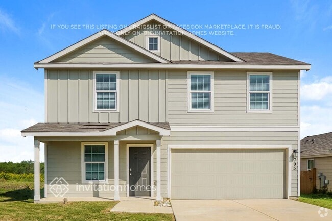 Building Photo - 703 Vermilion