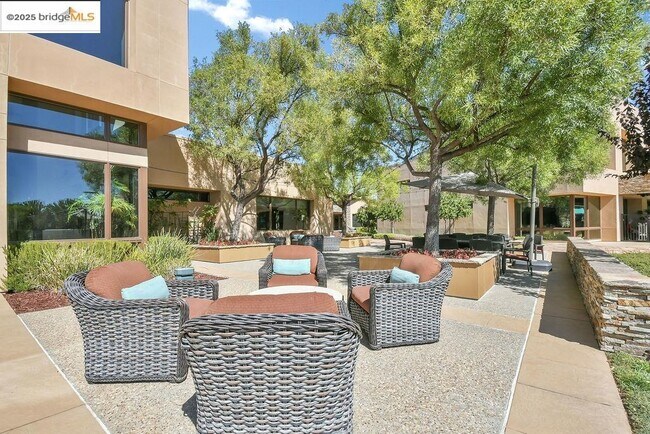 Building Photo - 1928 Barbaresco Ln