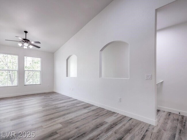 Building Photo - 10001 Peace Way