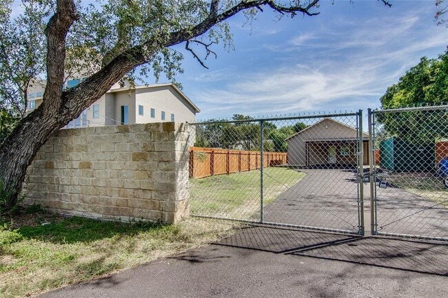 Building Photo - 6407 Hopkins Dr