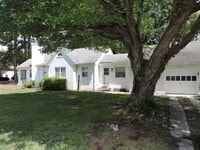 Building Photo - Call Linda 804-642-2106 or linda@vacosold.com