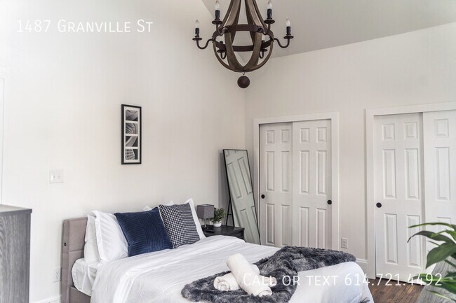 Building Photo - 1487 Granville St