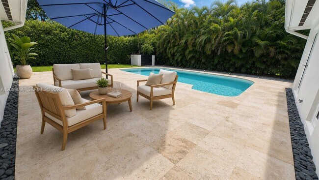 Building Photo - 614 San Juan Dr