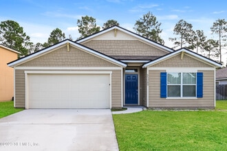 Building Photo - 65089 Lagoon Forest Dr